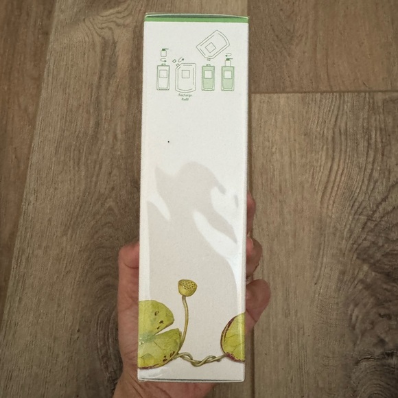 Hermes Un Jardin sur le Nil Moisturizing body lotion 200ml 6.5 FL Oz - Picture 6 of 8